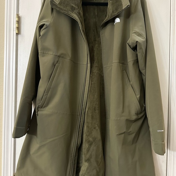 The North Face Women's Jacket - Picture 10 of 11